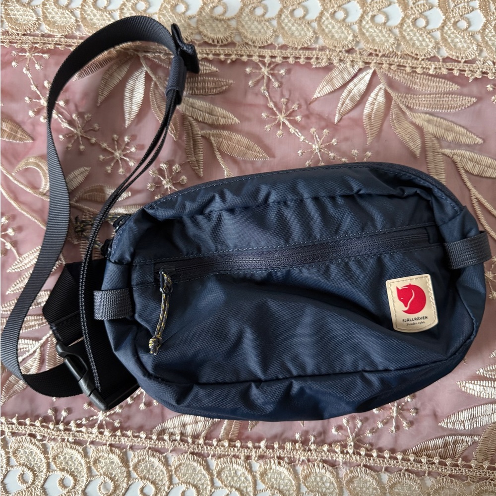Navy Fjallraven High Coast Hip Pack